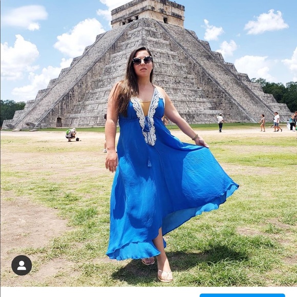 Dresses & Skirts - Vestido azul $12